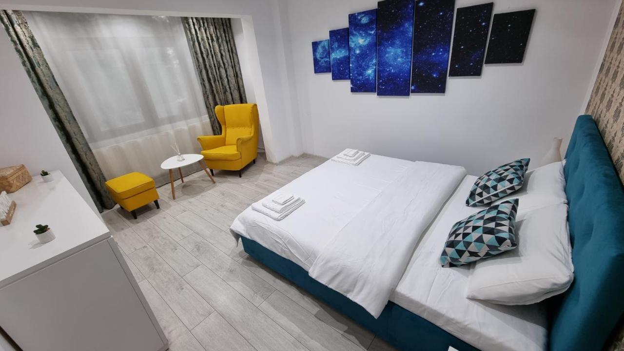 Stone Bridge Apartment Iasi Esterno foto