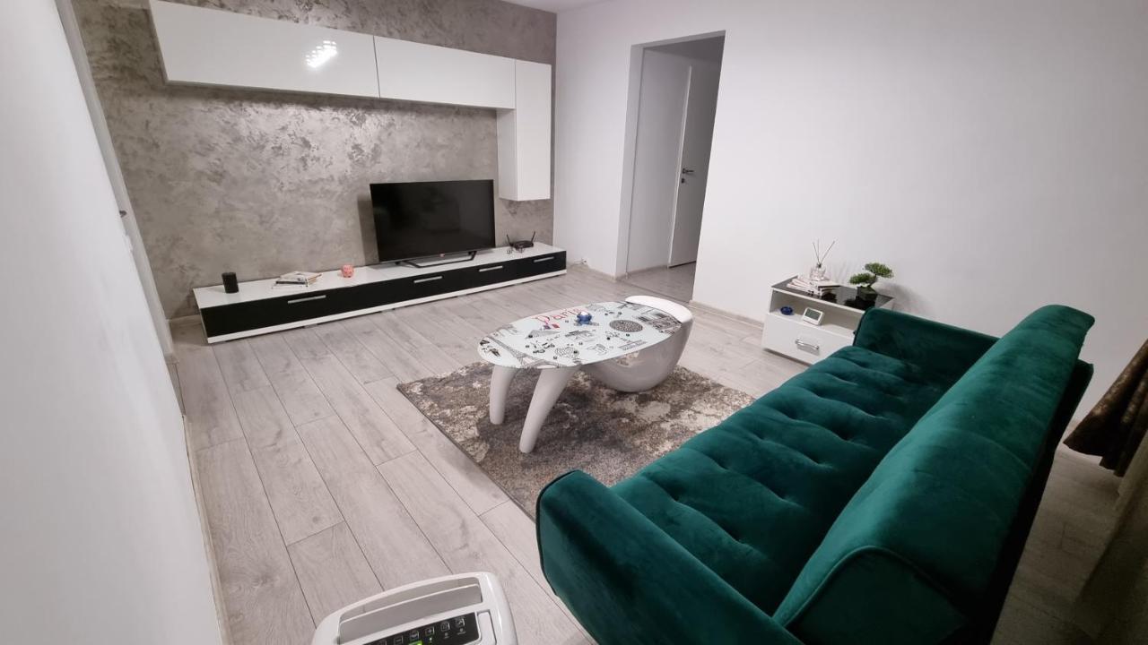 Stone Bridge Apartment Iasi Esterno foto