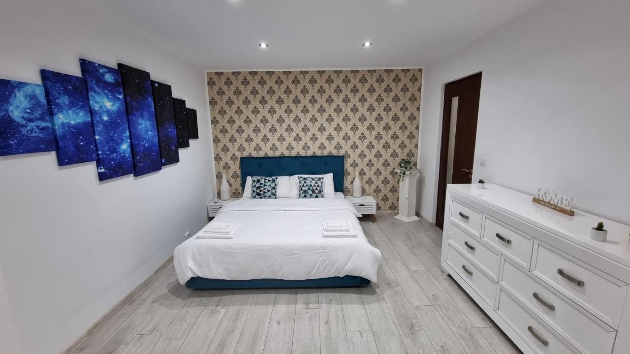 Stone Bridge Apartment Iasi Esterno foto